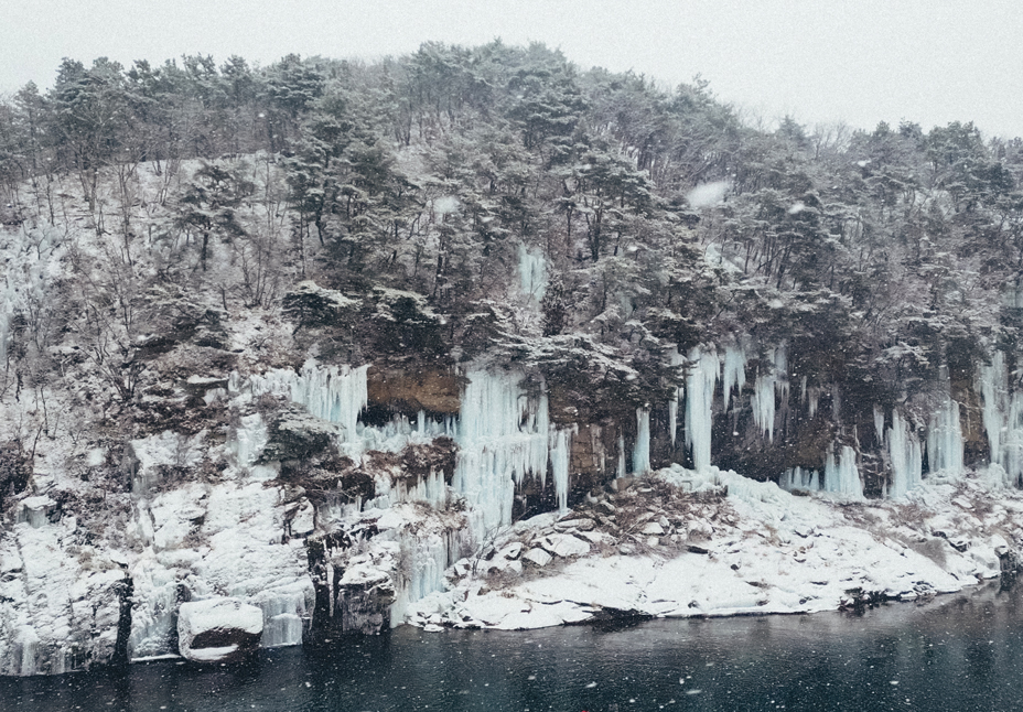 ‘주상절리가 한눈에’ 철원 한탄강 얼음 트레킹 축제 17일 개막